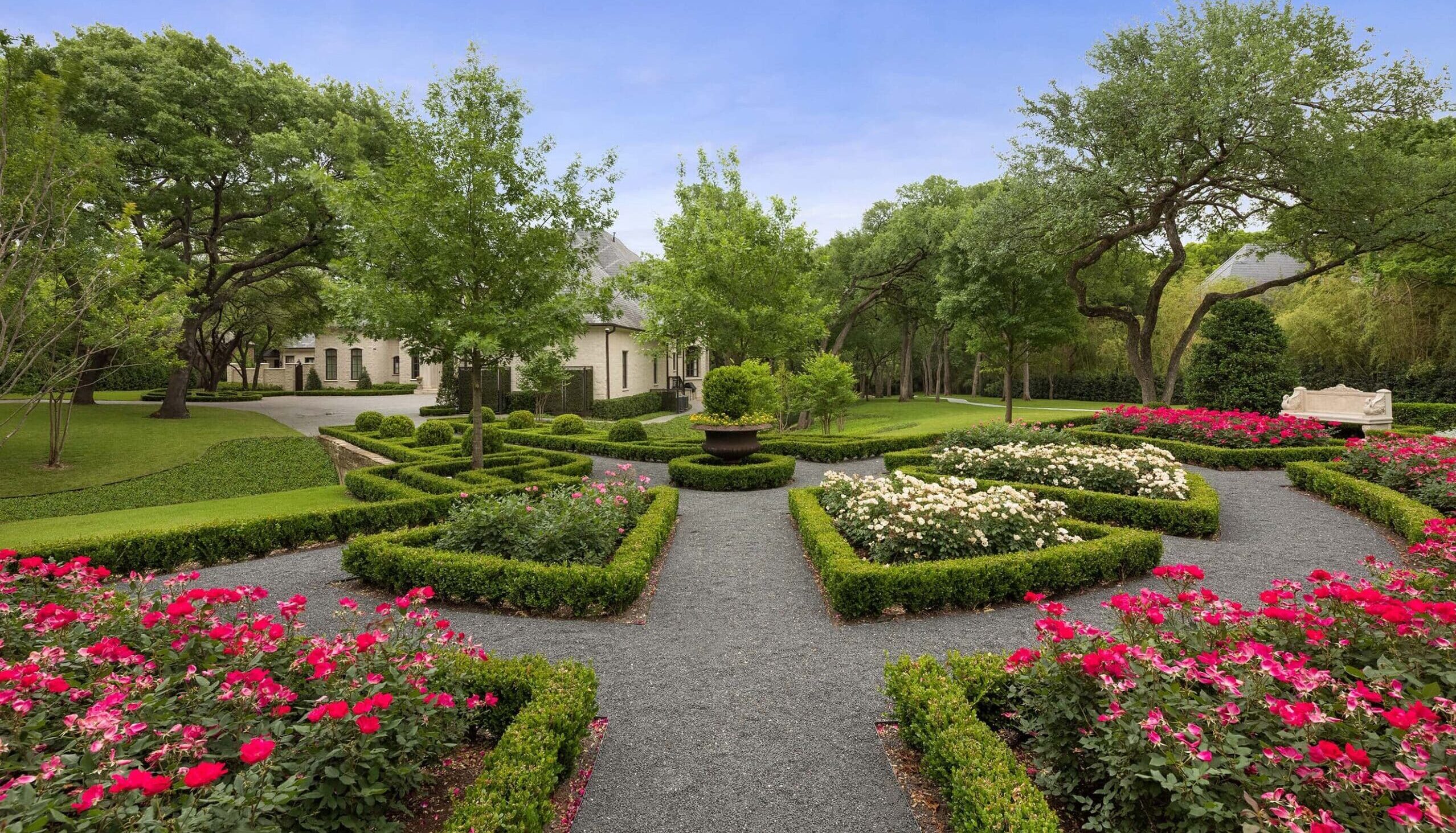 Landscaping and Garden Designer - Dallas Landscape Design