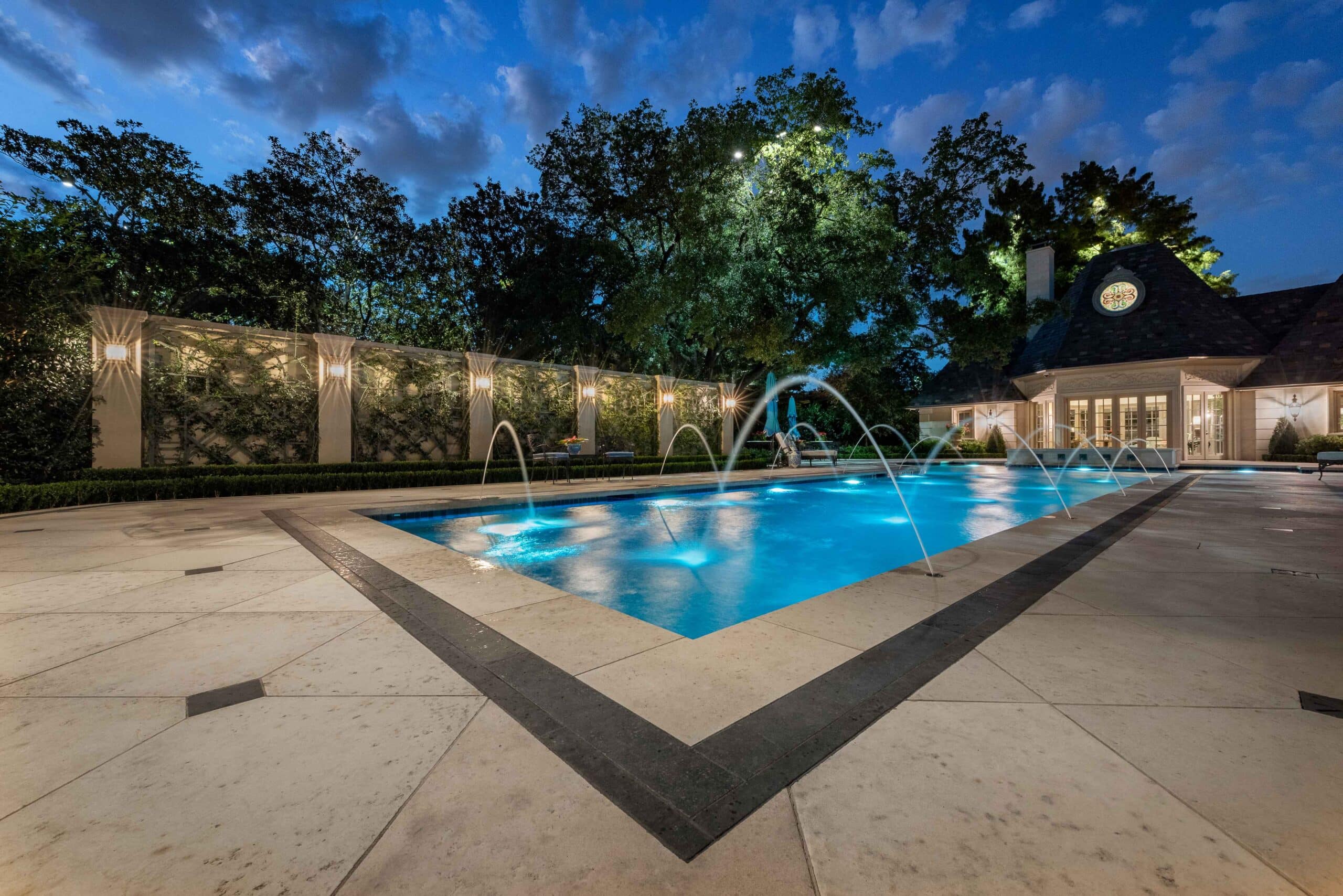 Jourdan way swimming pool design - Harold Leidner Landscape Architects