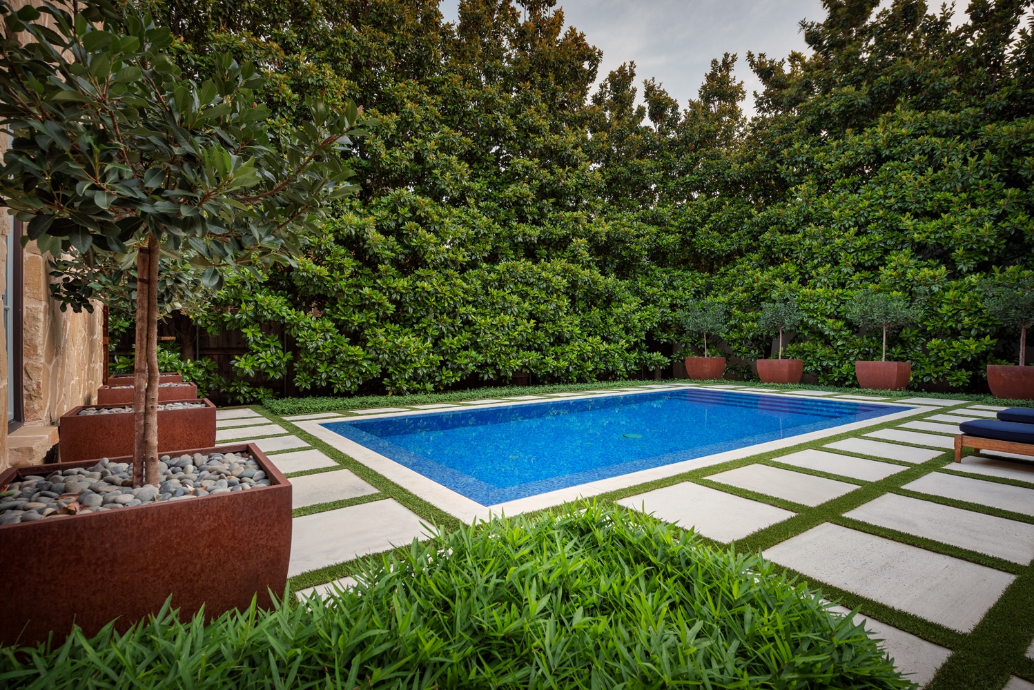 custom pools and spas in Dallas