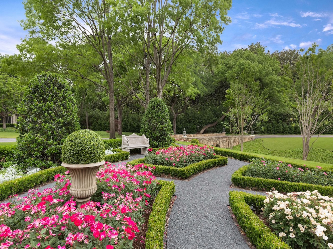 Tropical Garden Designs Dallas - Harold Leidner Landscape Architects