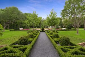 Fort worth custom garden designer - Harold Leidner Landscape Architects