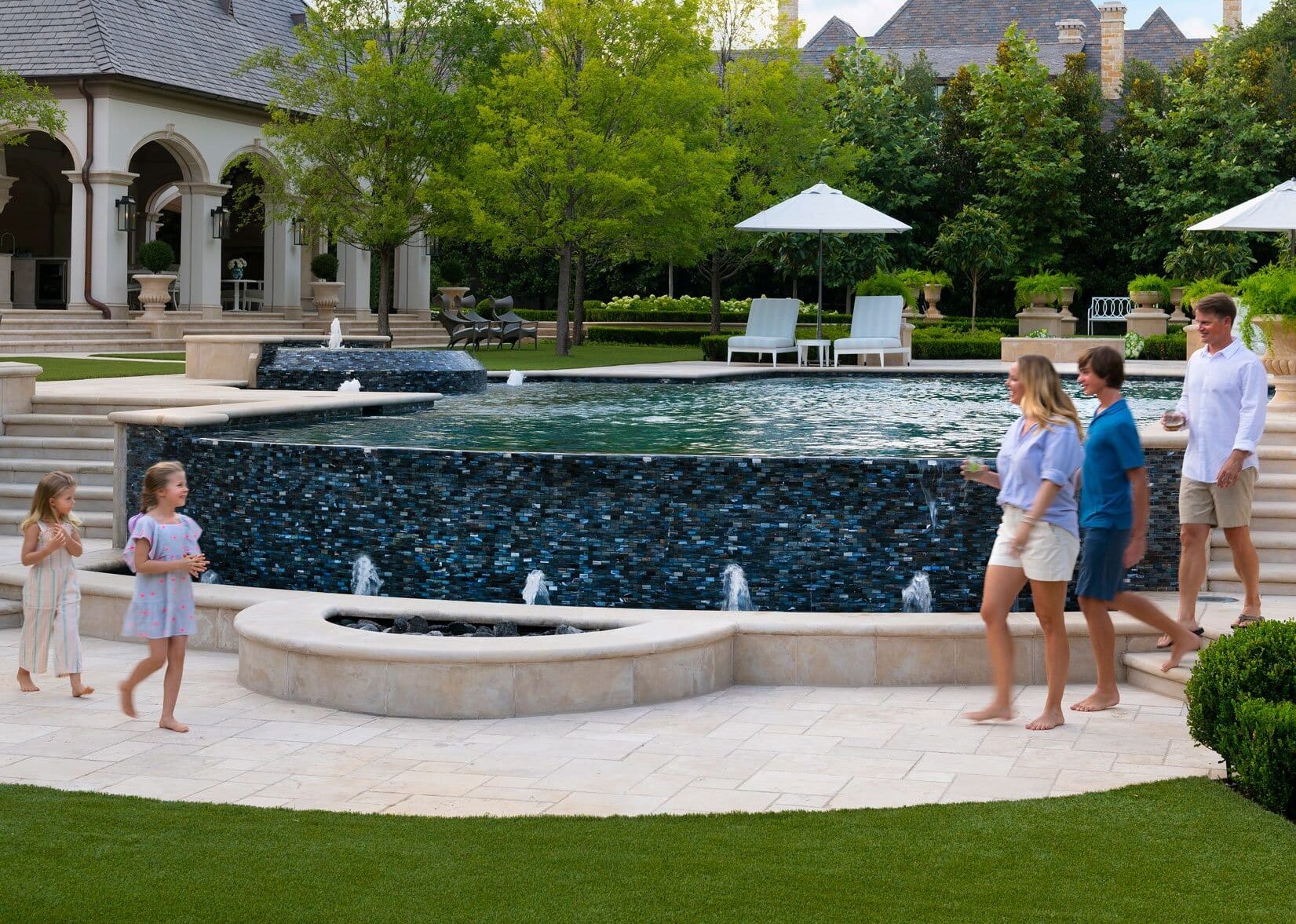 luxury pool maintenance