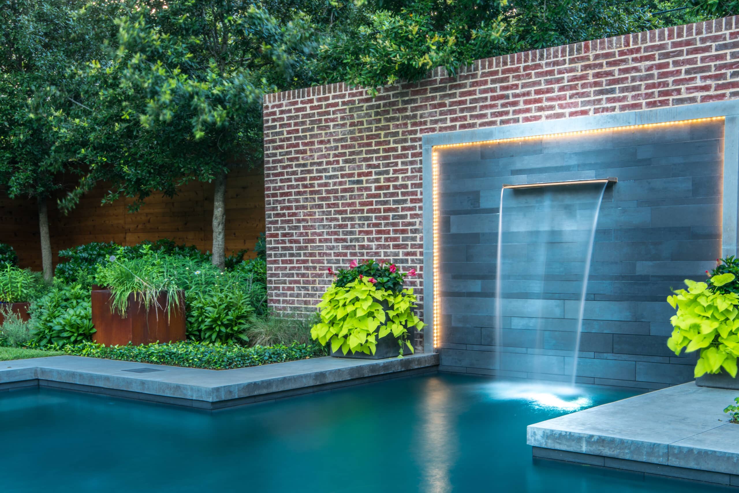 Modern Landscape Architecture Services Preston Hollow - Harold Leidner Landscape Architects