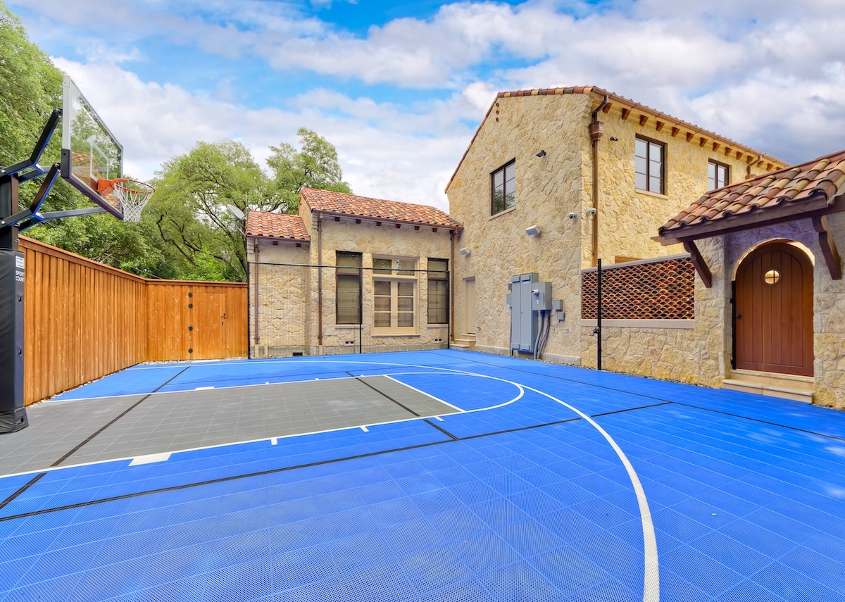 Sports Court Designer Dallas - Harold Leidner Landscape Architects