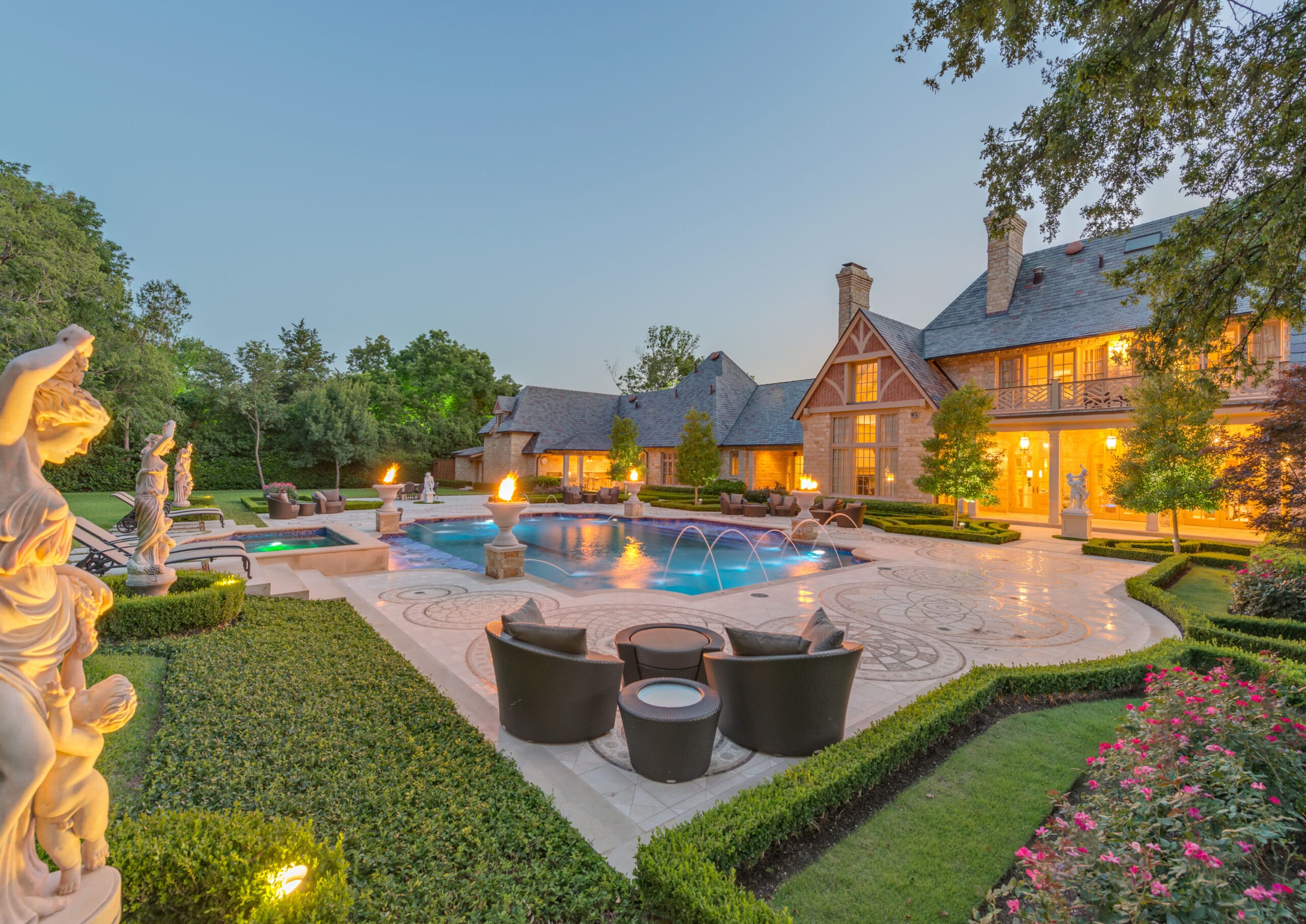 dallas backyard luxury landscaping