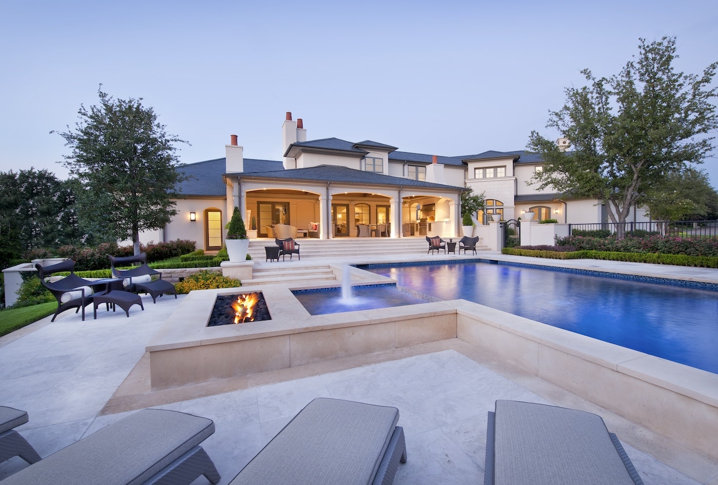 Transitional Landscape Design DFW - Harold Leidner Landscape Architects