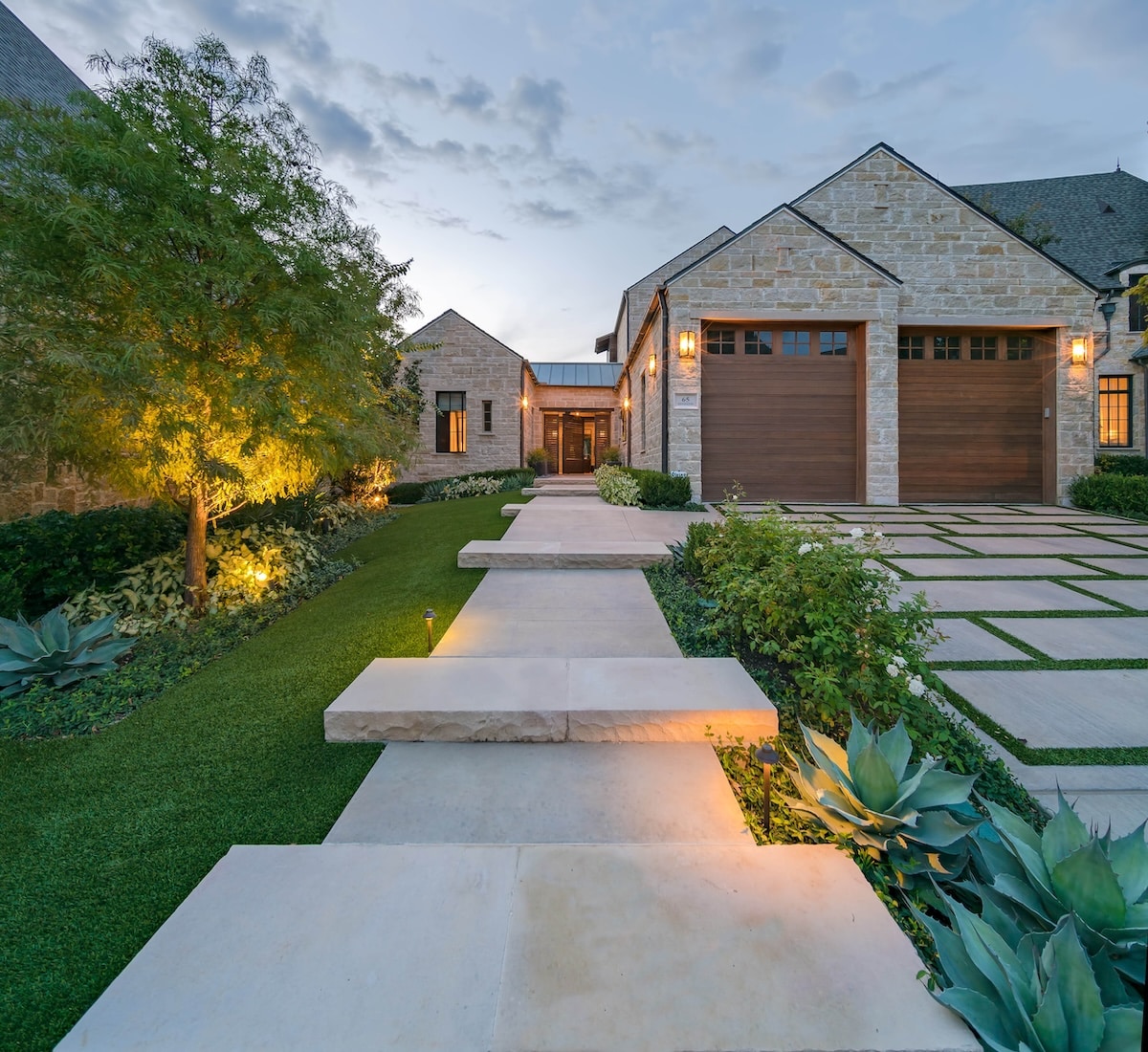 front entry modern landscape design