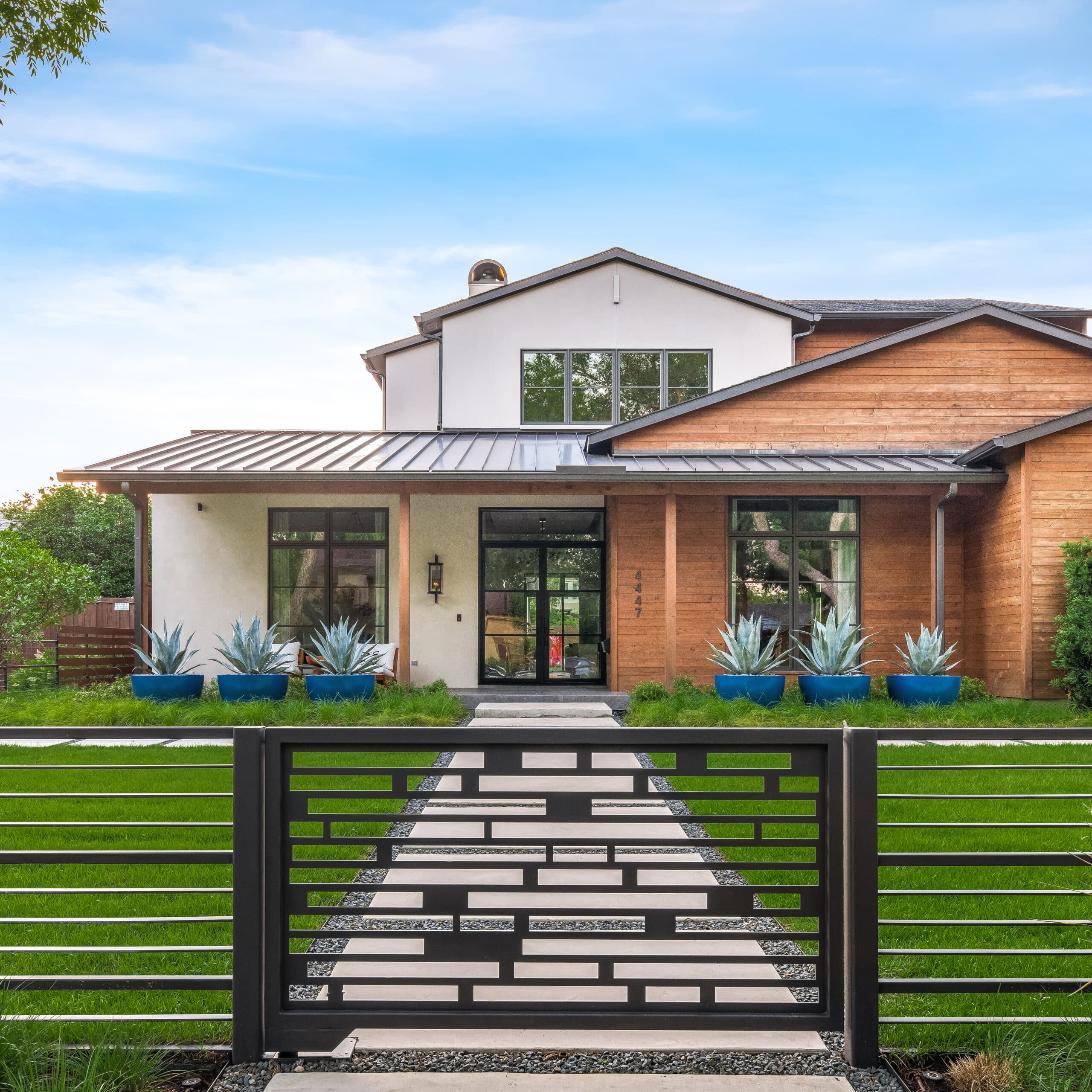 Modern Gate