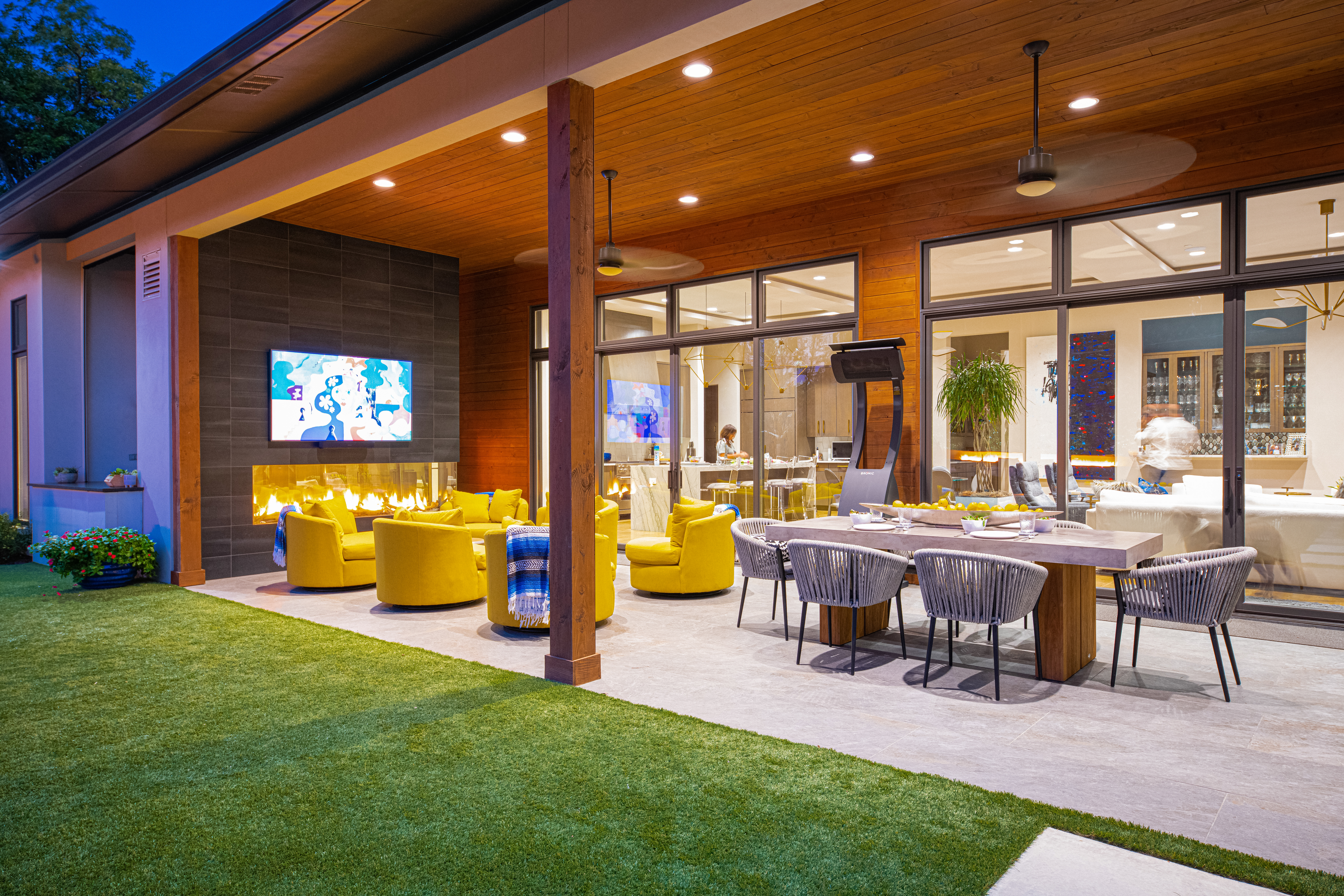 Outdoor Kitchen