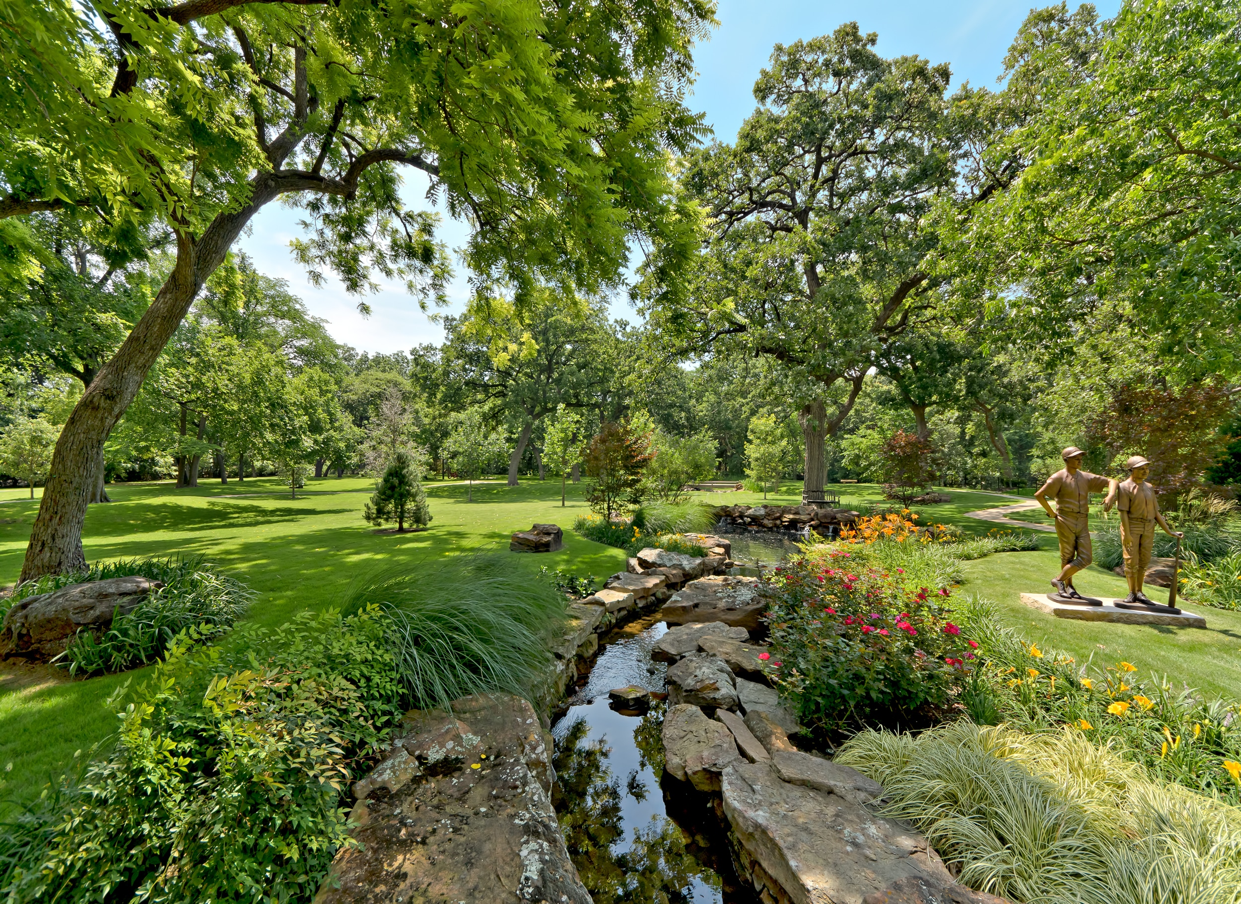 Custom Garden Designer in Fort Worth - Harold Leidner Landscape Architects